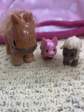 Disney animation collection beauty & the beast glitter animals